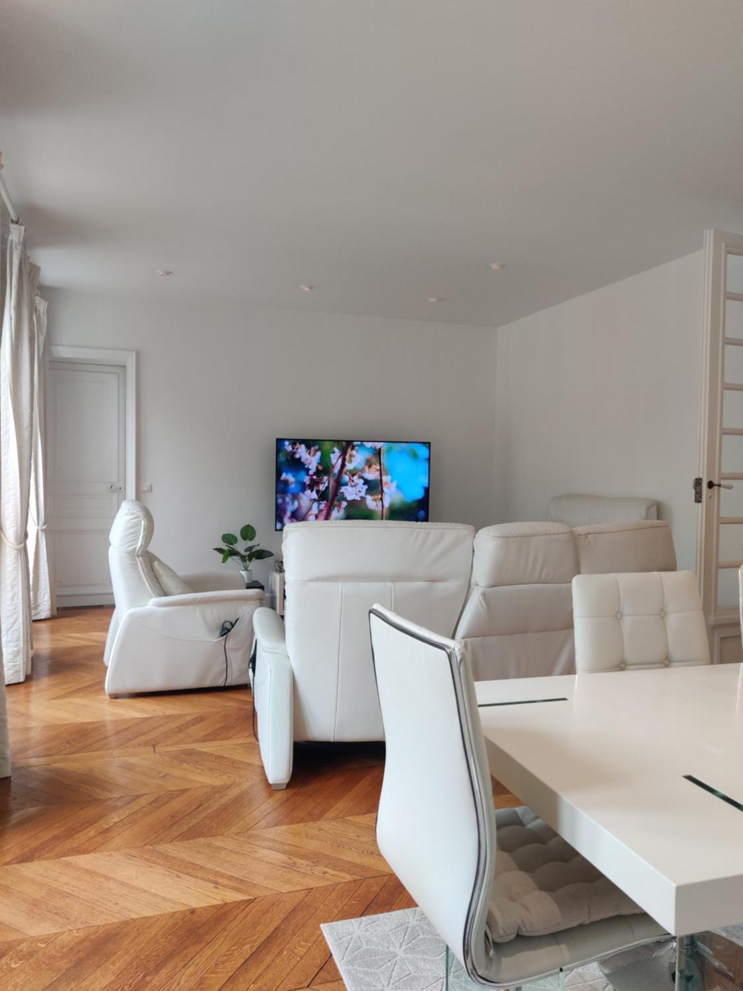 Ferienwohnung Eiffel Edge Escape 30 M From Eiffel Tower Paris Exterior foto