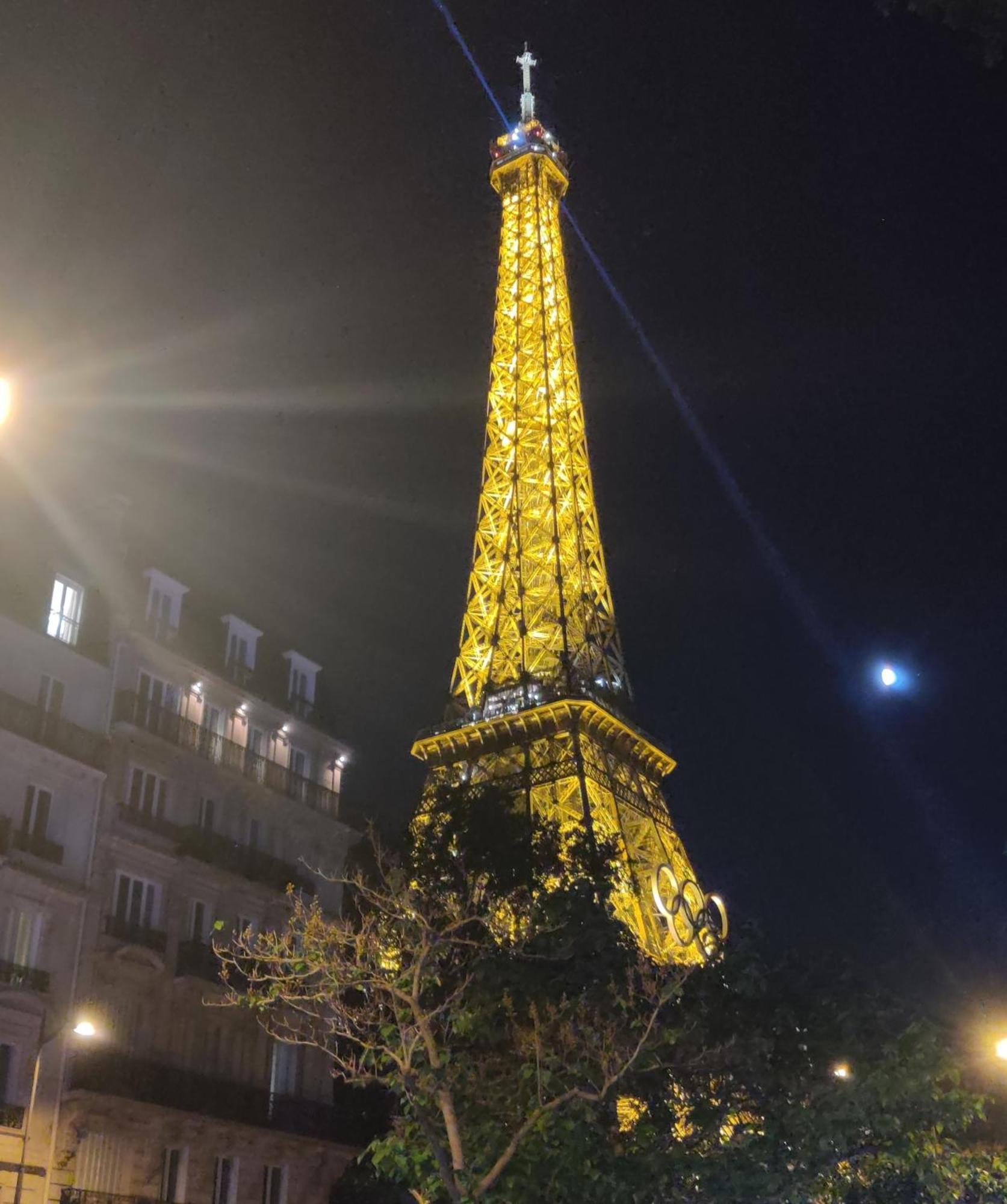 Ferienwohnung Eiffel Edge Escape 30 M From Eiffel Tower Paris Exterior foto